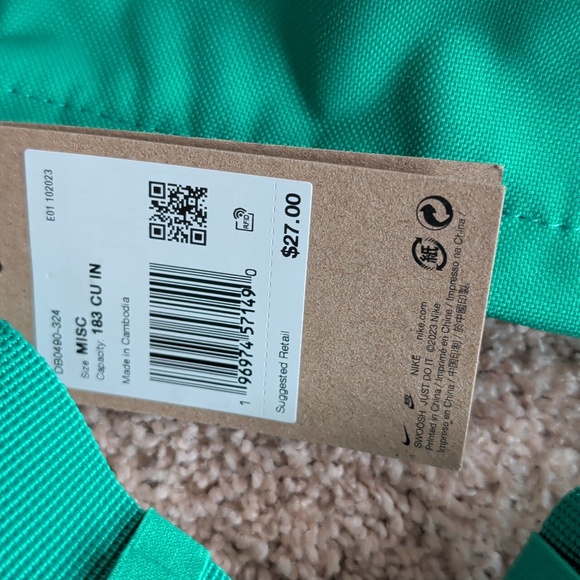 NWT Nike Belt Bag - Picture 2 of 4